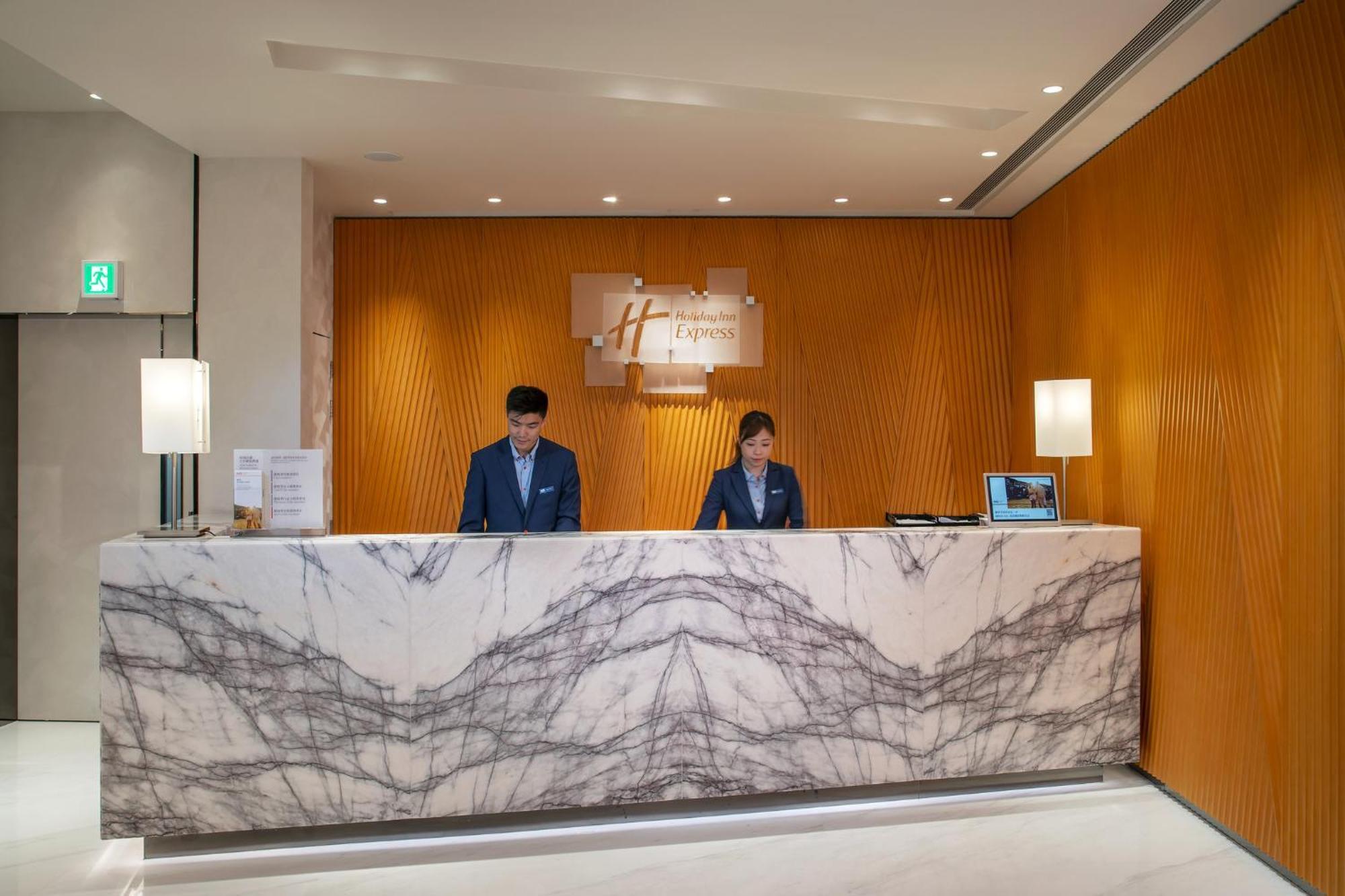 Holiday Inn Express Hong Kong Kowloon Cbd2 By Ihg Exterior photo